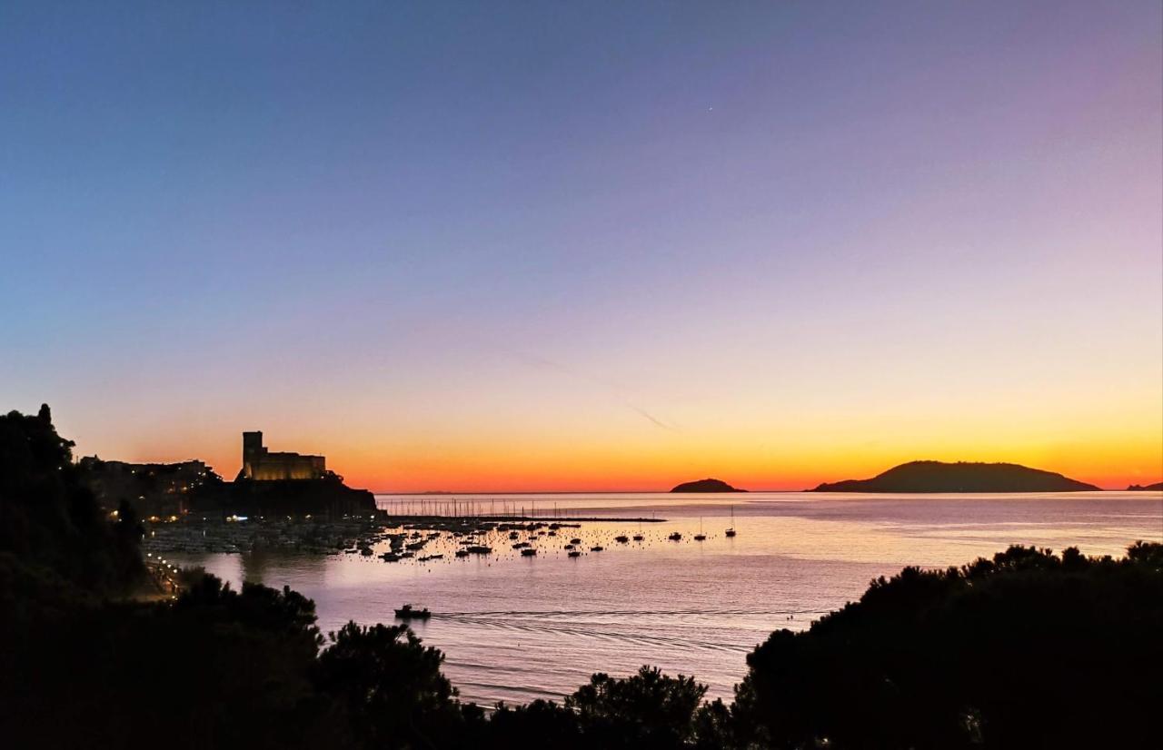 Residence Mare Azzurro Lerici Buitenkant foto