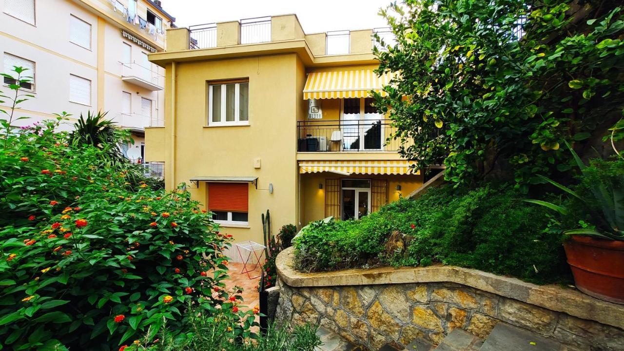 Residence Mare Azzurro Lerici Buitenkant foto